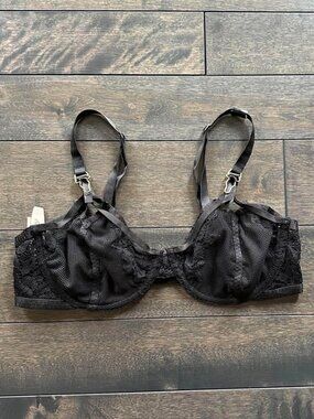 Victoria's Secret Unlined Demi Bra - new with tags